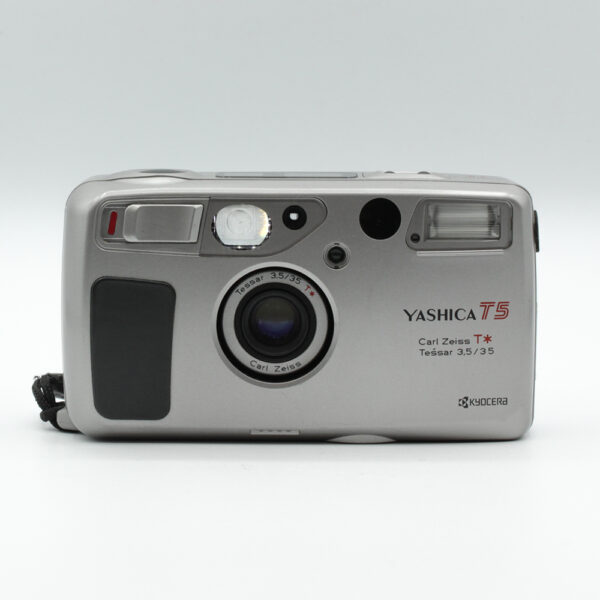 YASHICA T5 ZILVER (016)