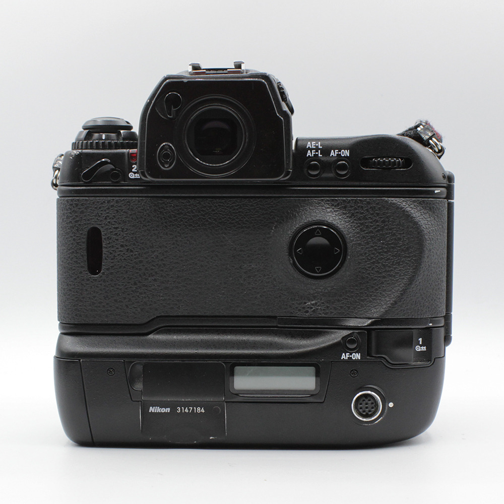 NIKON F5 BODY (110) - Afbeelding 3